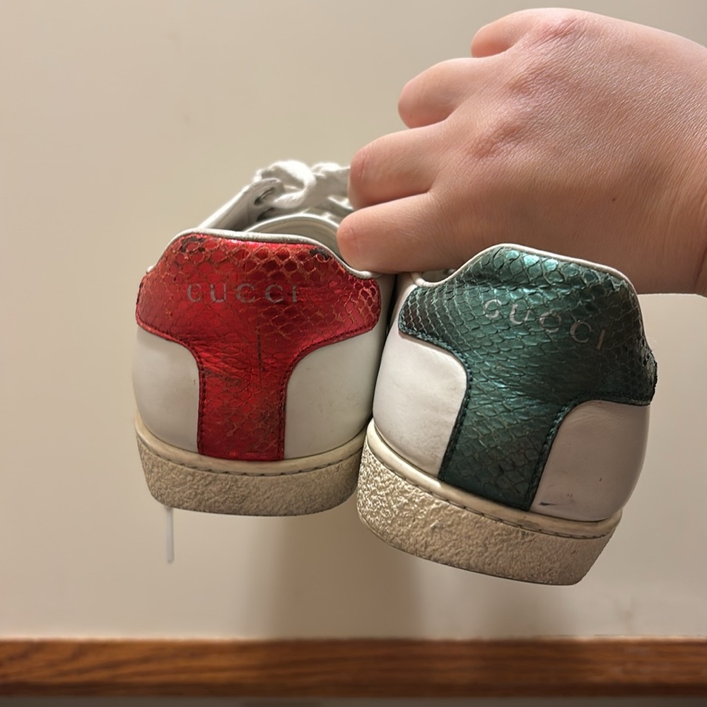 GUCCI Authentic Heart Leather Sneakers-Preloved - Picture 5 of 9
